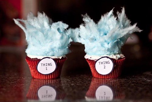 Thing 1 and Thing 2 Cupcakes!