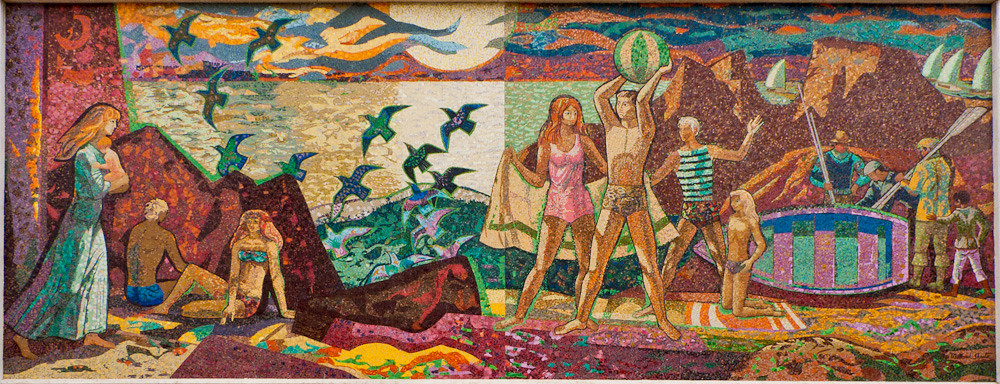Sheets Studio, "Pleasures Along the Beach" mosaic, Santa Monica, 1970, detail. Image courtesy of Pete Leonard.