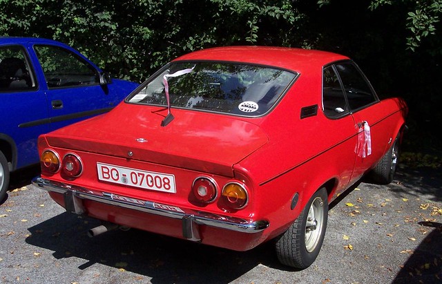 Opel Manta A 1973 red hr