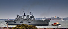 HMS Illustrious Enters Portsmouth 16th July 2009