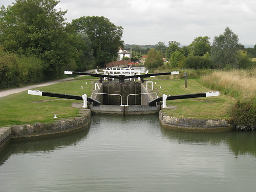 Caen Hill locks