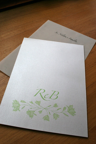 DIY boxed wedding invites with lace envelopesMODERN VINTAGE STYLE