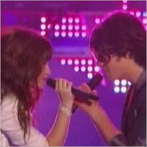 Jemi Icon When its shrunk as an actual icon its not as blurry