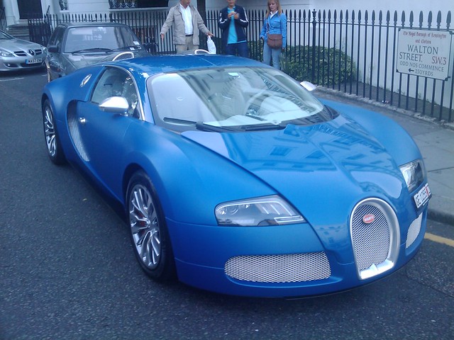 Bugatti Veyron Bleu Centenaire 2 by Richard T Smith