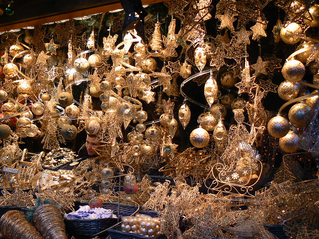 One of the Christmas decoration shops at the Vienna Christkindlesmarkt ...