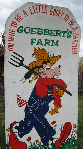 Goebert's Farmstand. Barrington Illinois. October 2009. by Eddie from Chicago
