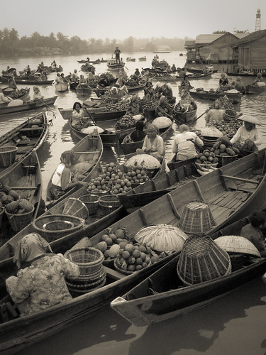 floating market merchants by adiv