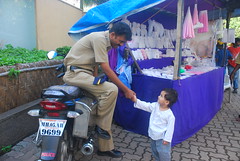 Marziya and Mumbai Police by firoze shakir photographerno1