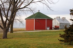 Barns: Round Illinois