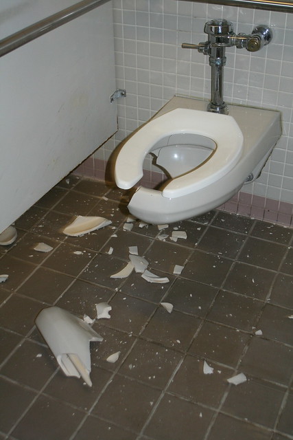 clipart broken toilet - photo #33