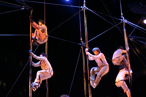 Cirque du Soleil by Qinn