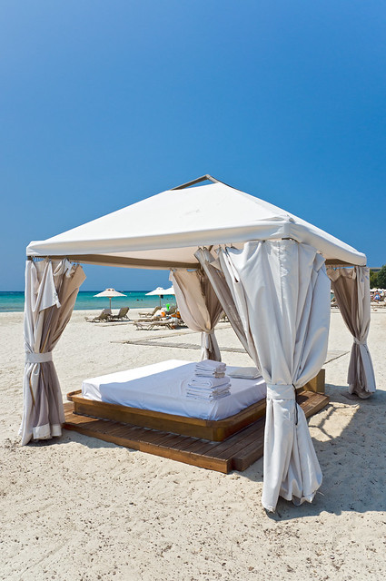 Massage bed on the beach