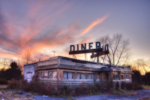 Abandoned Diner by christopherskillman