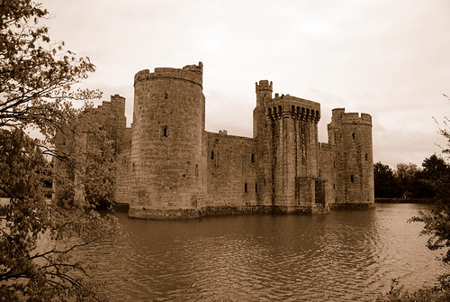 Bodiam Castle - Definitely More Than a Re-Moat Possibility! 