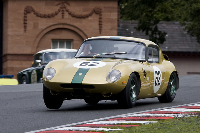 Martin Stretton trying very hard in his Lotus Elan 26R at Lodge Guards 