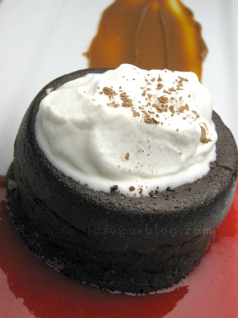 chocolate molten cake w/ raspberry coulis & caramel