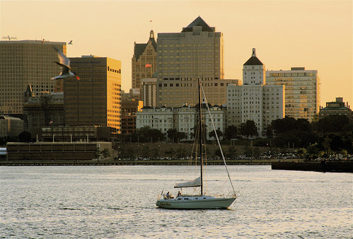 downtown Milwaukee (by: Dan Mullen, creative commons)