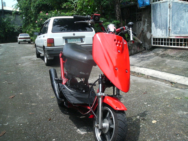 jog 2-stroke carburator minerelli 49cc brand new ..budget scooter part/'s