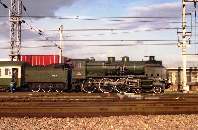 フランス蒸気機関車230-G-353