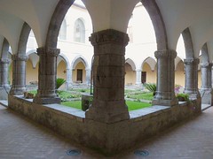 Teano - Convento di S.Antonio - Il chiostro e il refettorio dopo gli ultimi lavori.