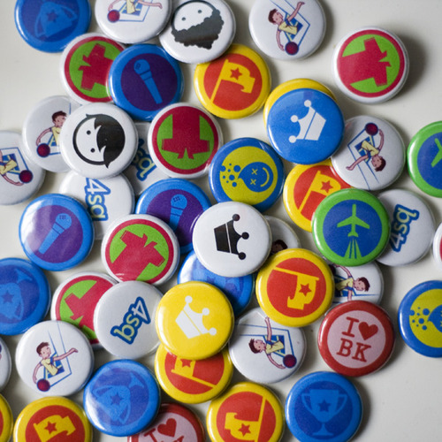Foursquare buttons! 