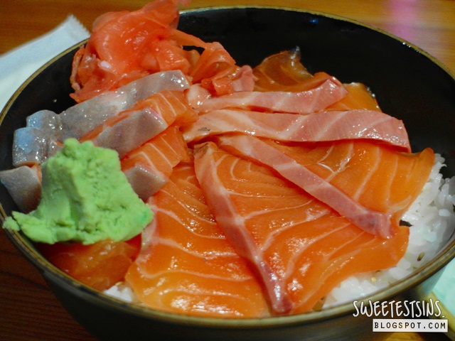 Mitsuba by Yurine Japanese Restaurant salmon sake don