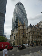  London EC3 - The Gherkin (Swiss Re Tower) by Norman Foster
