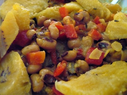 Carribean curry black eyed peas with plaintains
