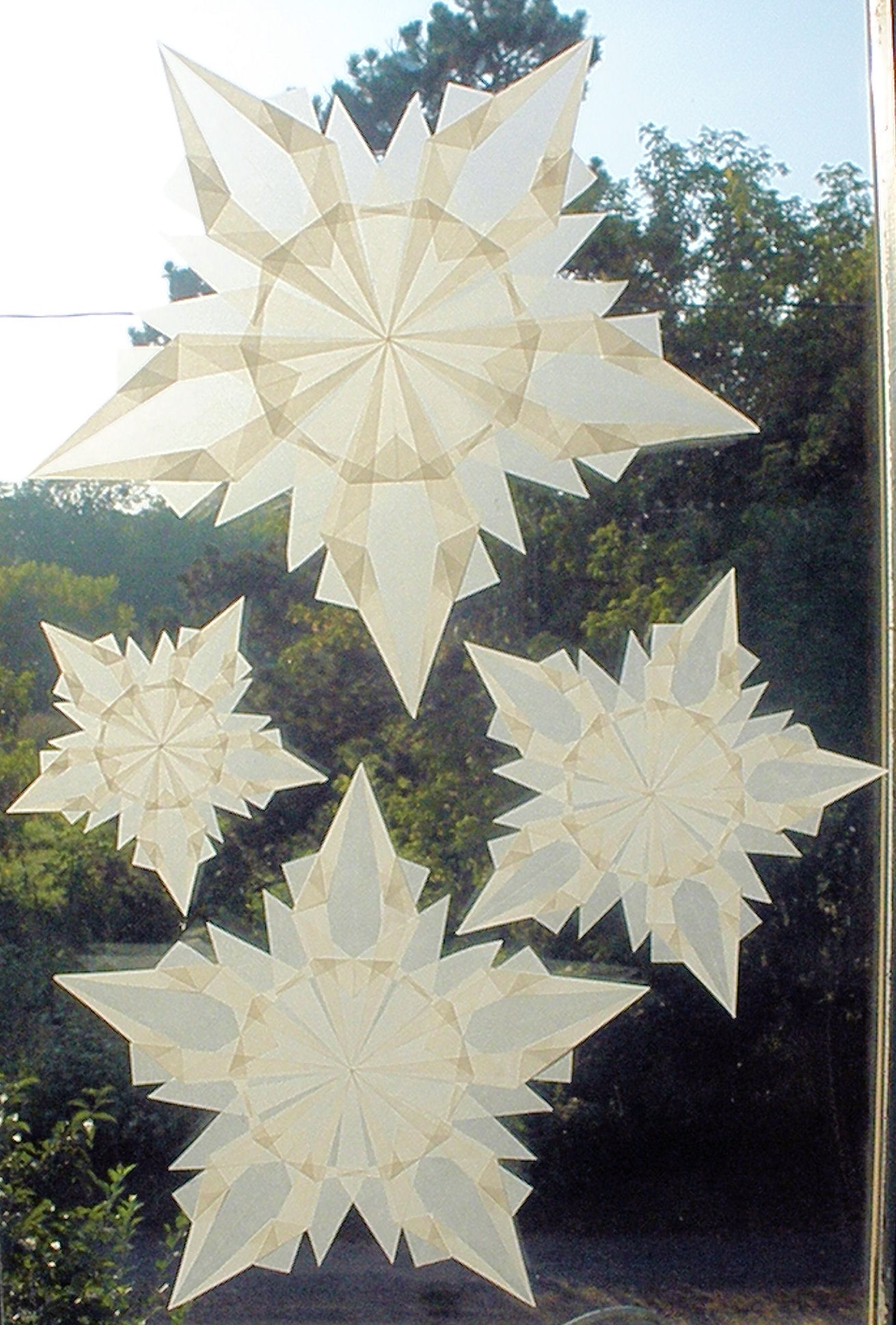 4 White Snowflake Stars for Winter and Christmas Decorations