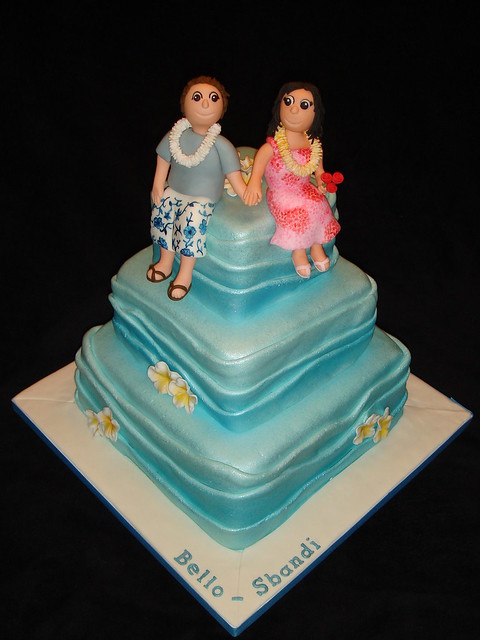hawaiian themed wedding cakes