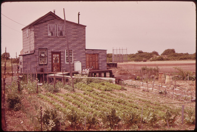 Broad Channel, Marginal Land in Jamaica Bay near the JFK Airport. 05/1973