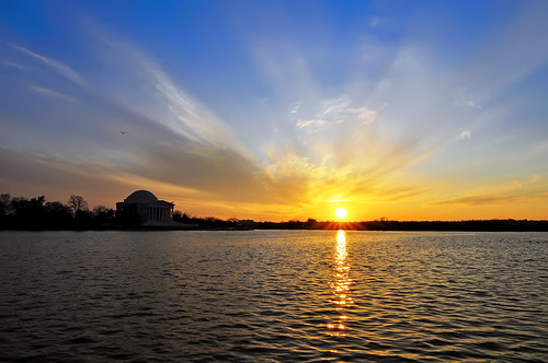 Using color and graduated ND filters: Sunset over Tidal Basin