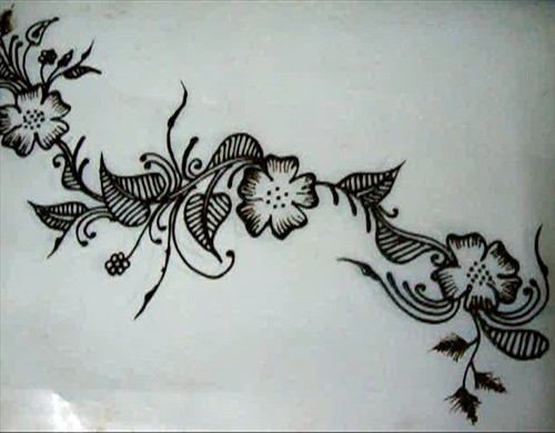 Floral Henna design tutorial to see the video file on how to practice this