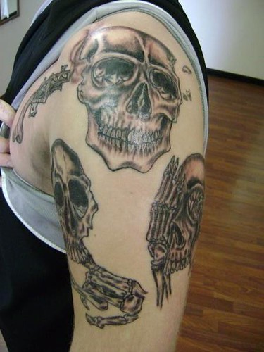 3 skulls tattoo 6 Justin at Kats Like Us Tattoos