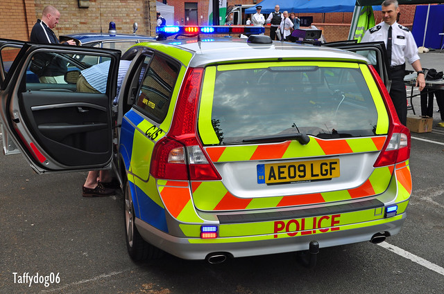 AE09 LGF Metropolitan Police CJS Volvo V70 D5 S AWD ANPR Rear | Flickr ...
