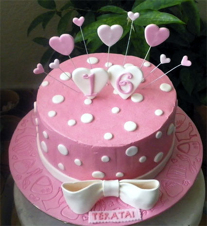 Pink Birthday Cake on Pink Sweet 16 Birthday Cake   Flickr   Photo Sharing
