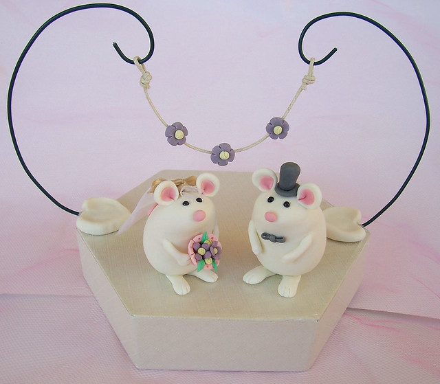 Custom cute mice wedding cake toppers with floral decoration