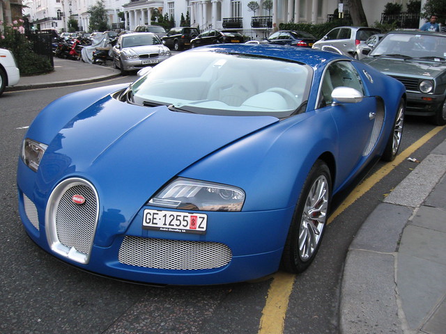  Richard T Smith Bugatti Veyron Bleu Centenaire Parked on Walton Street 
