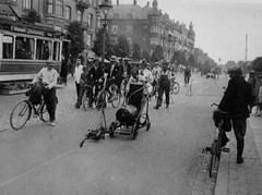 Marking Bike Lanes ca 1915