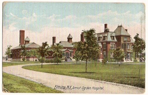 Old Vintage Postcard showing Elmira, New York, Arnot Ogden Hospital 1908