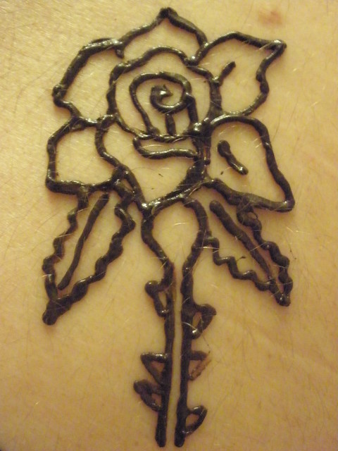 henna rose