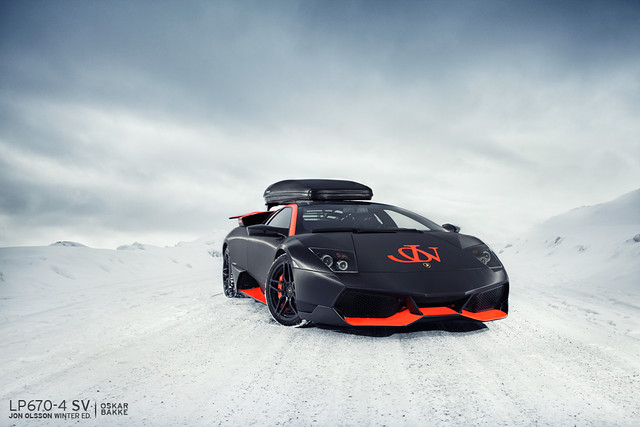 A LP670 SV with a ski box I know something is wrong with 
