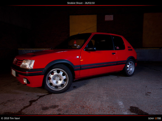 Peugeot 205 19 GTi Sigma EF 530 DG to the left of camera 1 32 power 