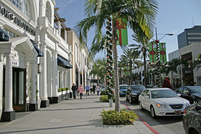 Rodeo Drive of Beverly Hills California is a shopping district famous for 