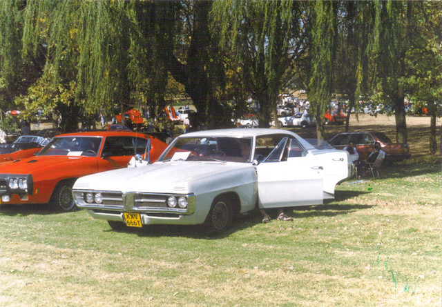  built Pontiac from Canadian CKD kit dash rhd 1965 Chevy Impala B70 