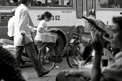 bicycle repair in Saigon