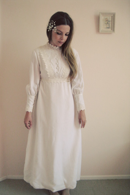 lovely 1960s wedding dress