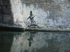 Banksy vs Robbo Regents Canal