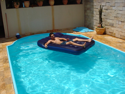 caio na piscina!!! by meryhappy meryfidelis@hotmail.com