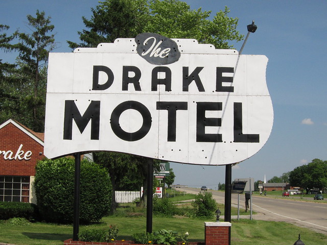 Drake Motel